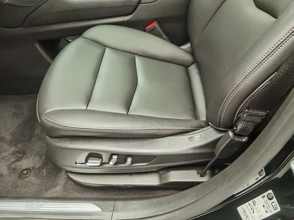 Photo 20 - Cadillac XT5