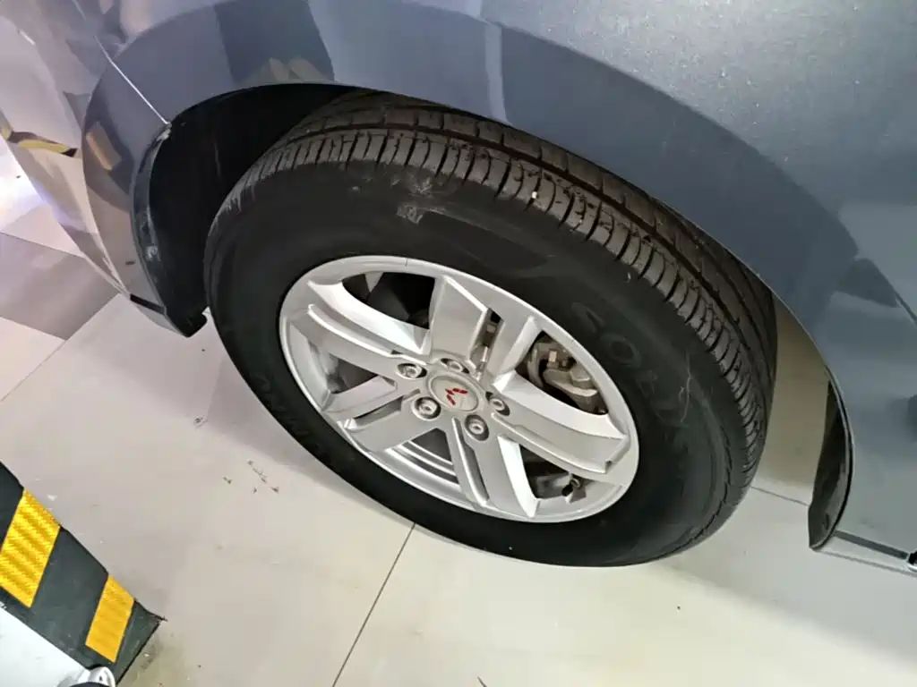 Wuling Motors Wuling Hongguang PLUS 2020 2019 1.5T Manual Luxury 7-seater