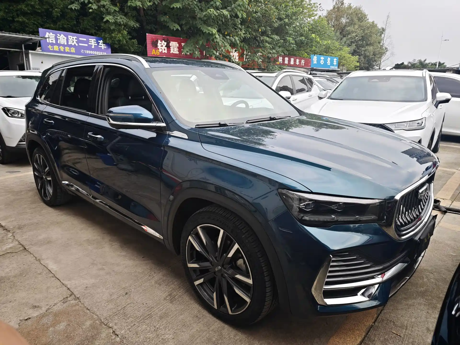 Фото 3 - Geely Monjaro