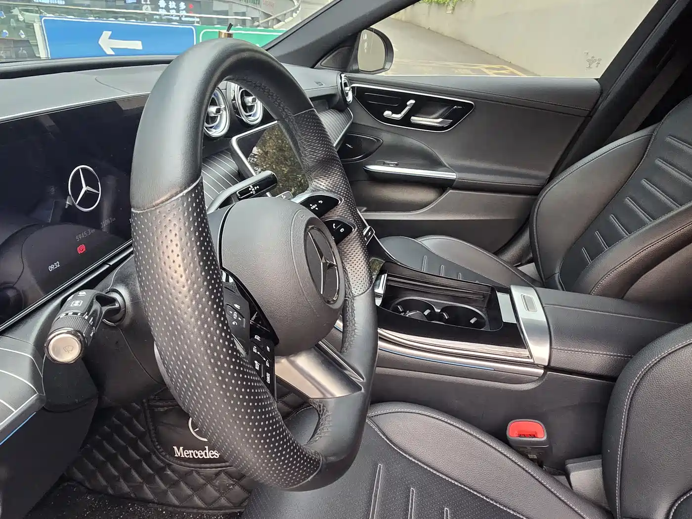 MERCEDES-BENZ C CLASS