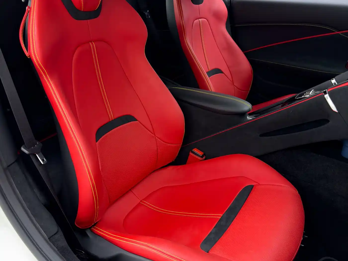 Ferrari Roma 2024 2020 3.9T V8