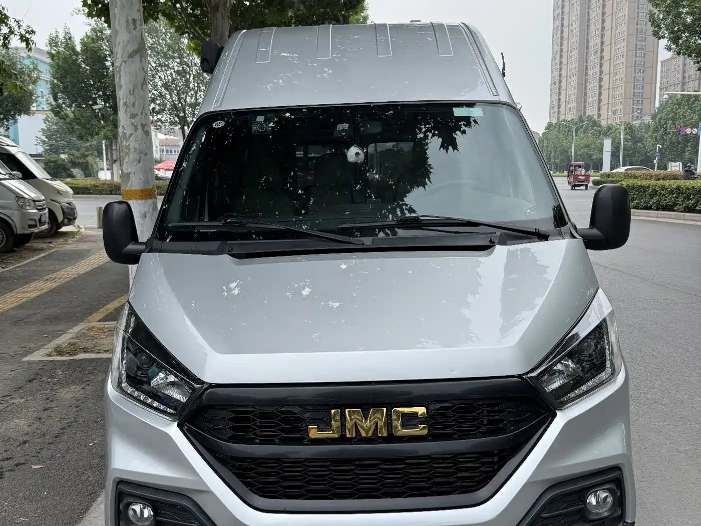 Jiangling Tesun 2022 2021 2.8T Space King Taurus Edition Short Wheelbase Medium-high Roof 6-seater Diesel China VI JX493