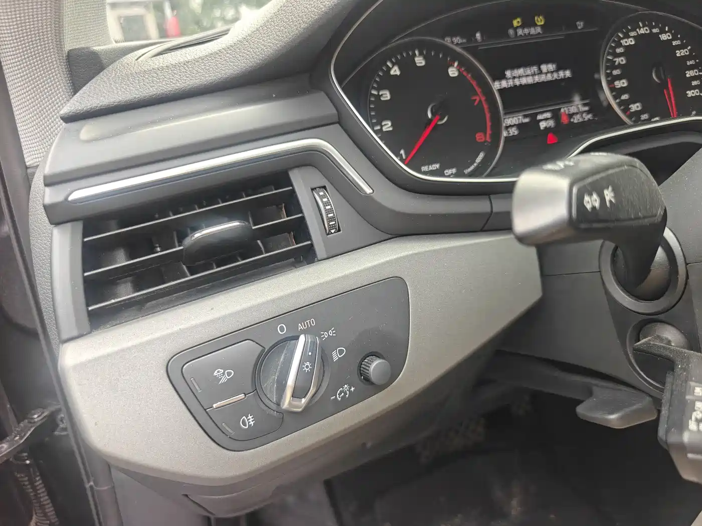 Audi A4L 2019 40 TFSI Progressive (China VI) фото 12