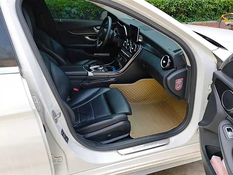 Mercedes-Benz C-Class 2016 C 200 L Sport фото 8