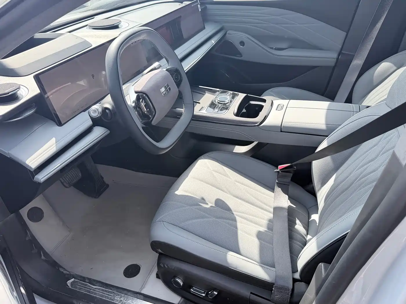 GEELY GALAXY GALAXY E8