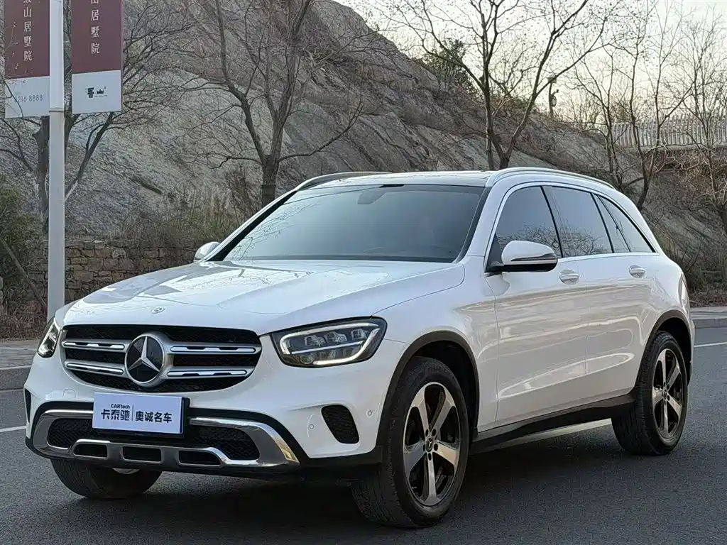 MERCEDES-BENZ GLC