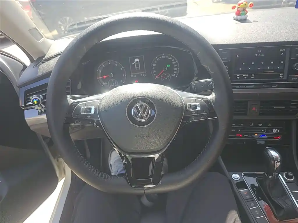 Volkswagen Bora 2020 1.5L Automatic Elite фото 11