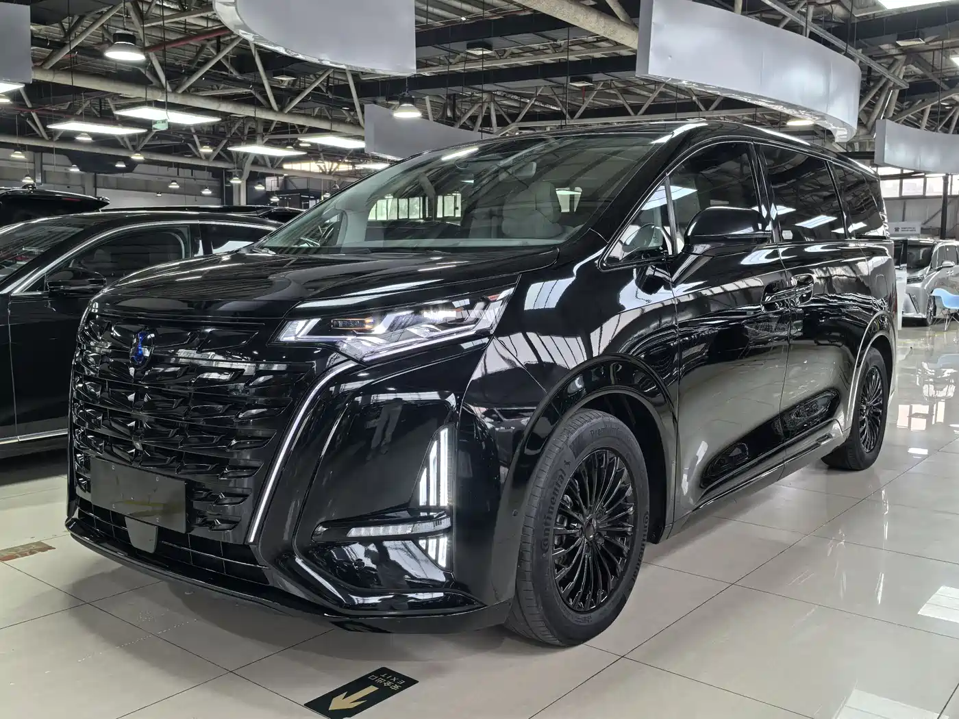 Denza D9 2022 DM-i 970 AWD Flagship