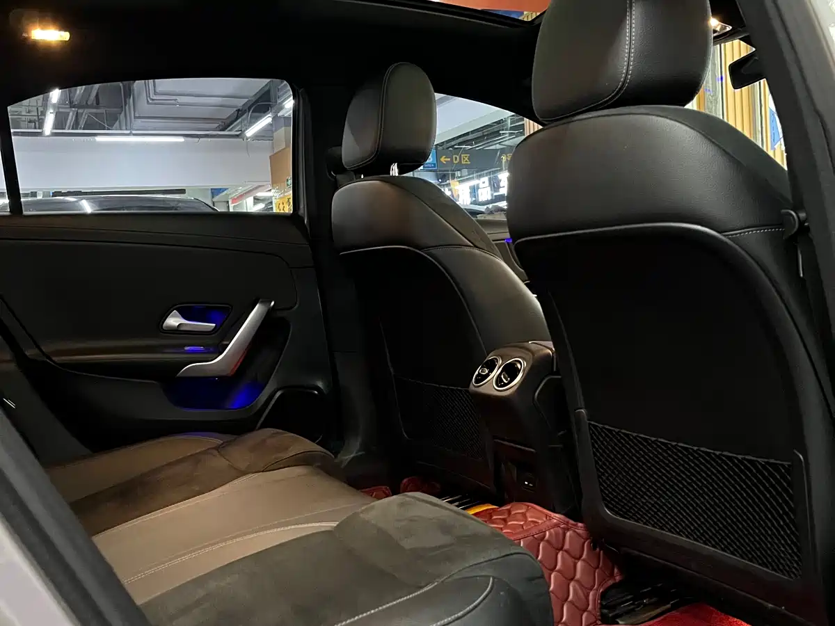 Mercedes-Benz A-Class 2020 Facelift A 200 L Sport Sedan Fashion фото 12