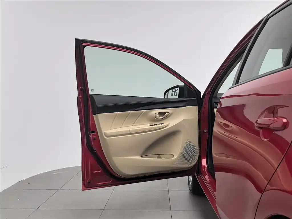 Toyota Vios 2017 1.5L CVT Pioneer фото 8