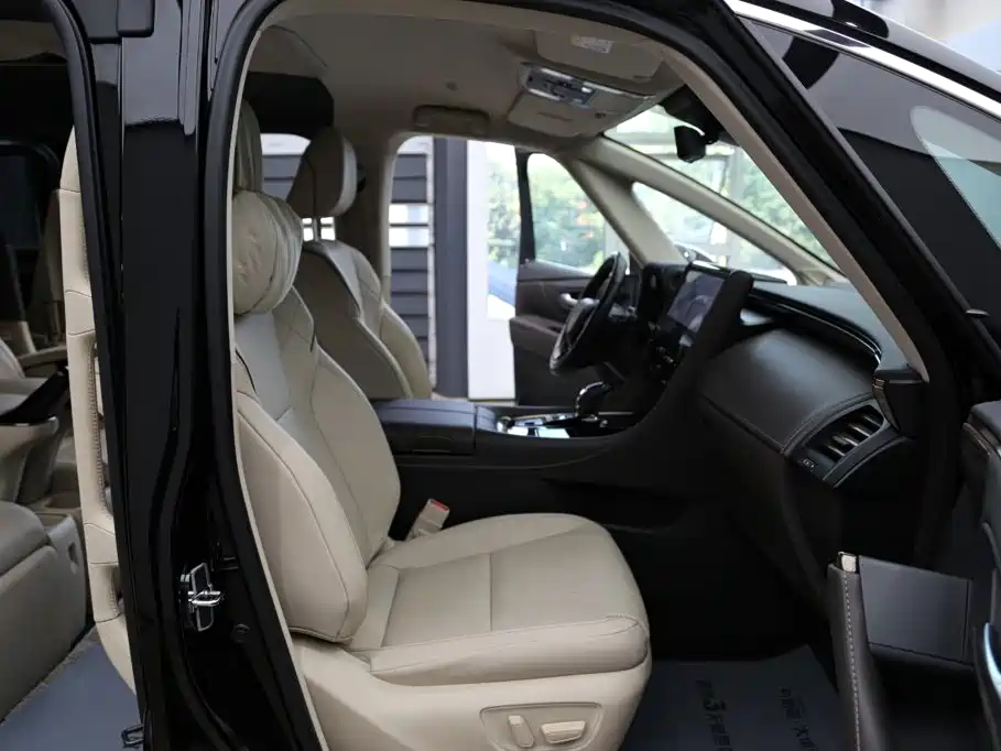 Toyota Vellfire 2024 2024 Crown Hybrid 2.5L Executive Premium Edition