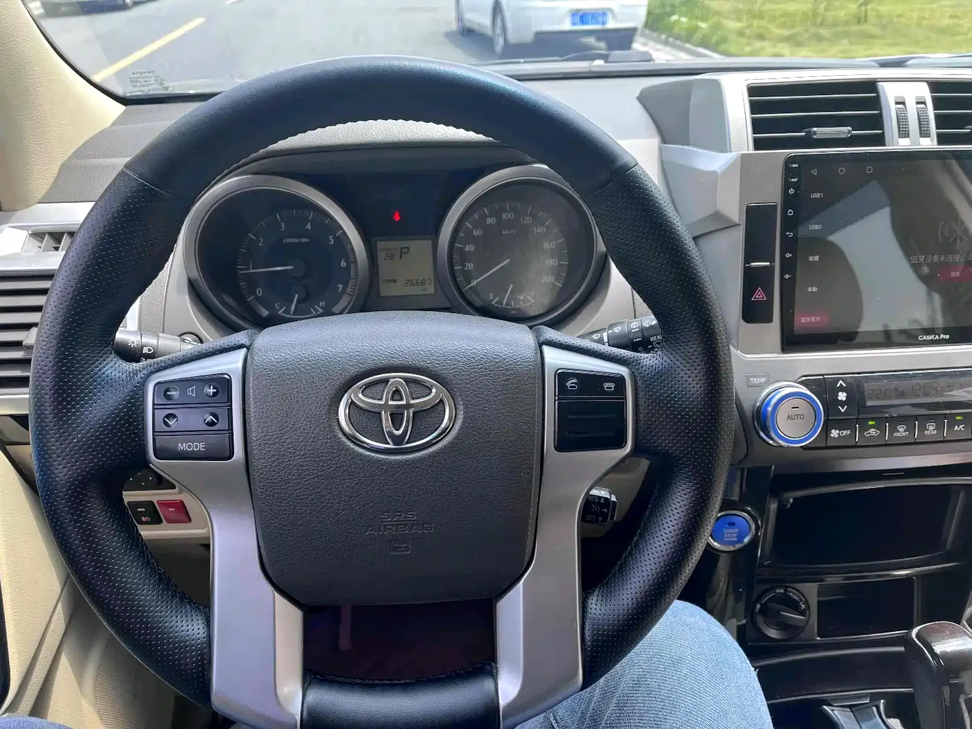 Toyota Prado (Import) 2014 2.7L Automatic Luxury фото 8