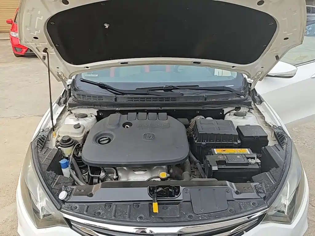 Changan Eado XT 2018 2016 1.6L Manual Stylish Cool Edition