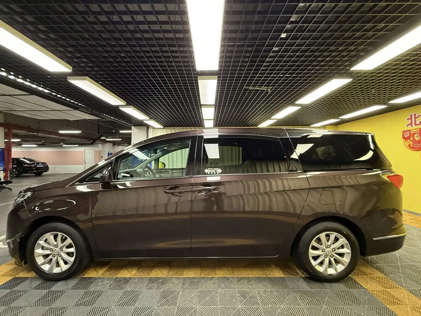 Buick GL8 2018 ES 28T Comfort Type China VI фото 13