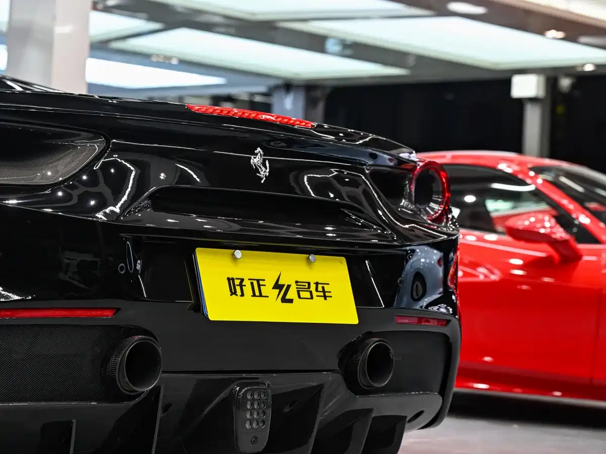 Ferrari 488 2018 2015 488 Spider