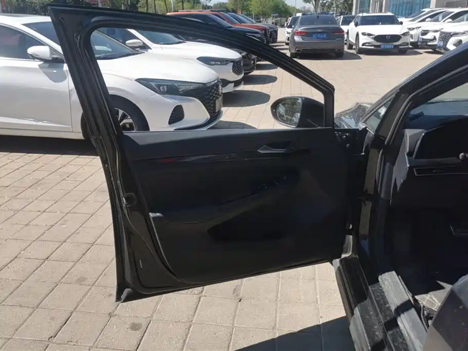 Volkswagen Golf 2021 280TSI DSG R-Line фото 7