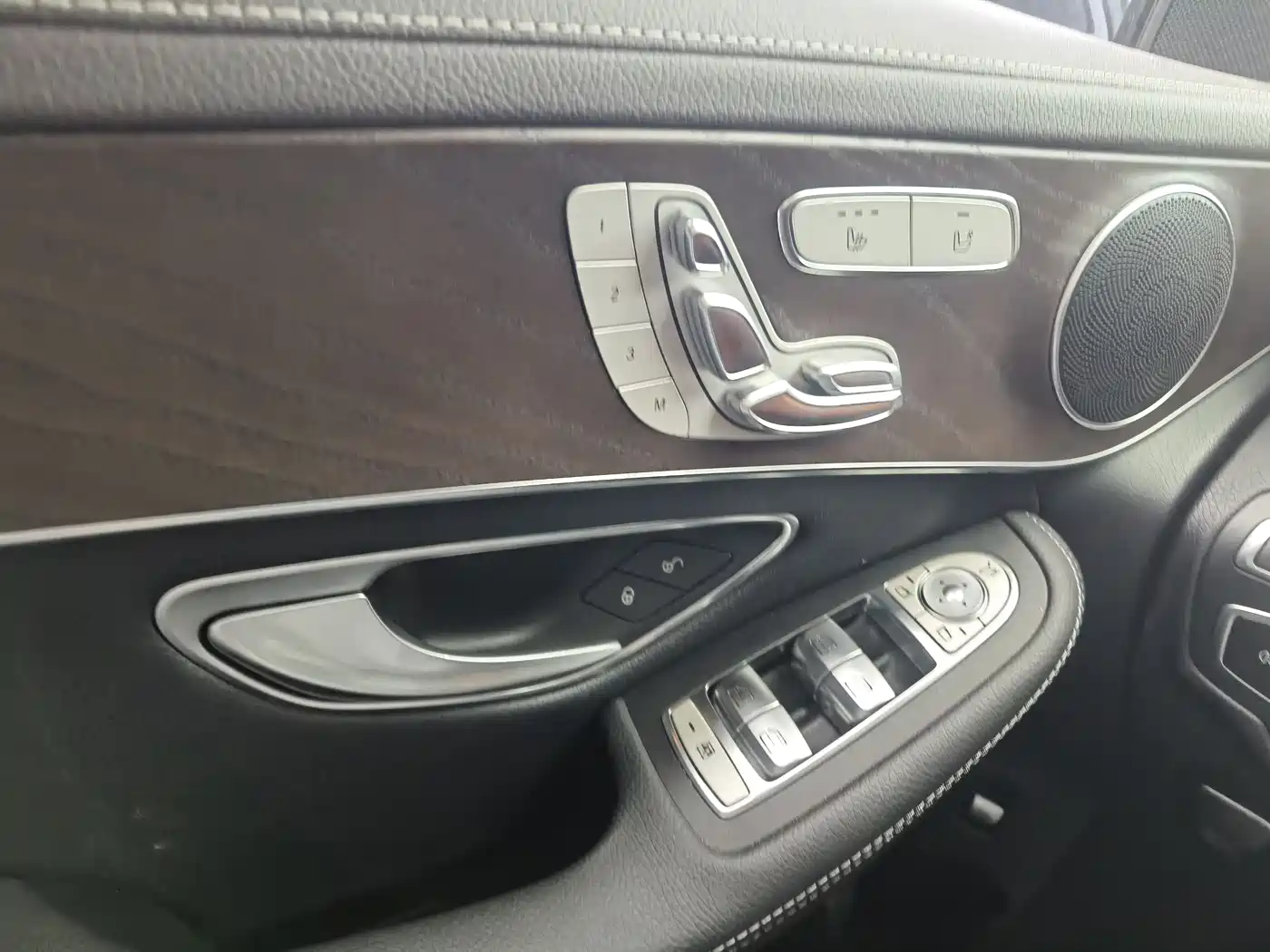 Mercedes-Benz GLC 2021 GLC 260 L 4MATIC Luxury фото 8