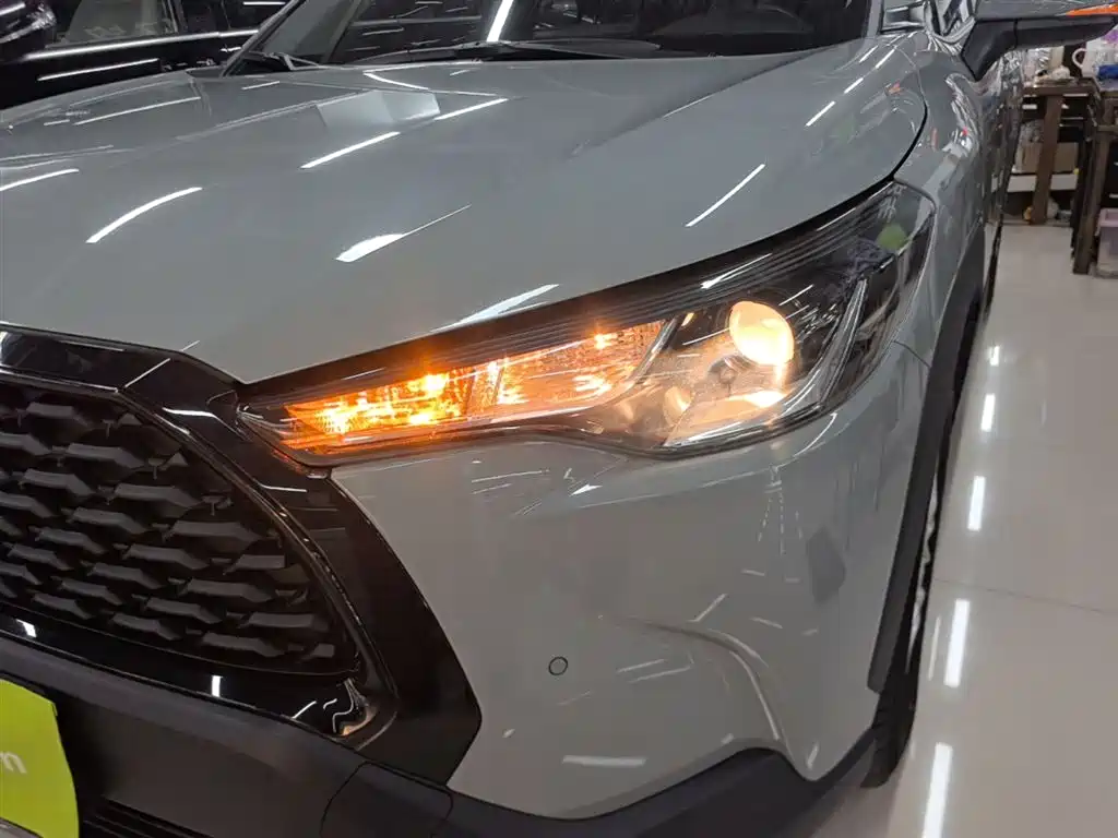 Toyota Corolla Cross 2023 2.0L Elite Edition фото 24