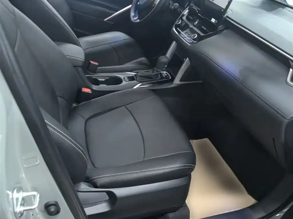 Toyota Corolla Cross 2023 2.0L Elite Edition фото 25