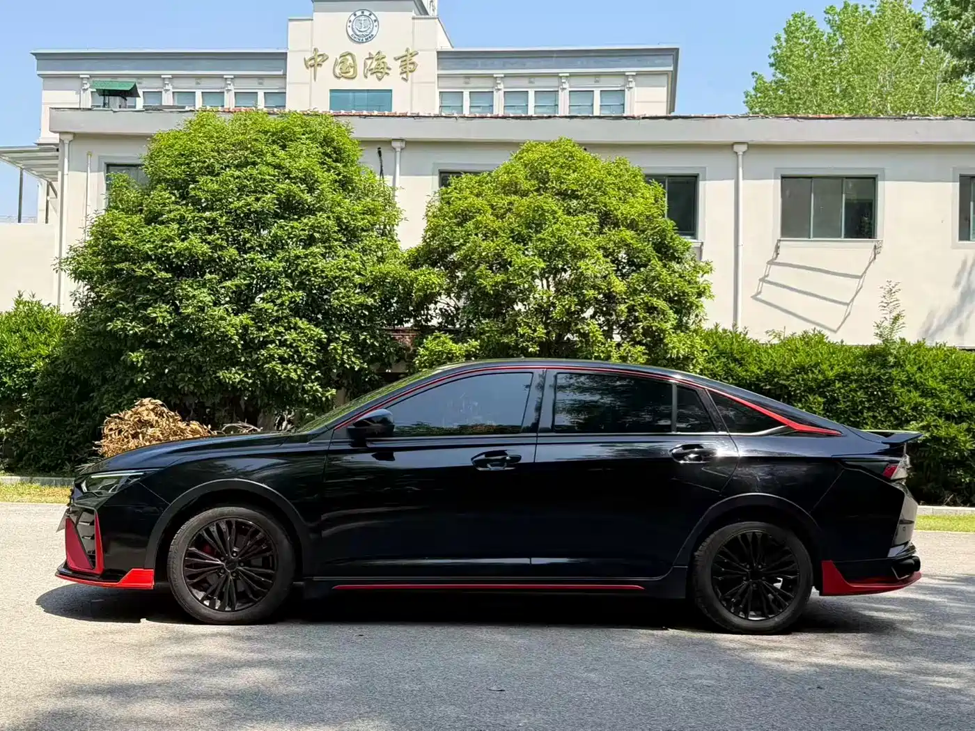 Dongfeng Aeolus Yixuan MAX 2022 2023 1.5T Extraordinary Cool Dad Edition