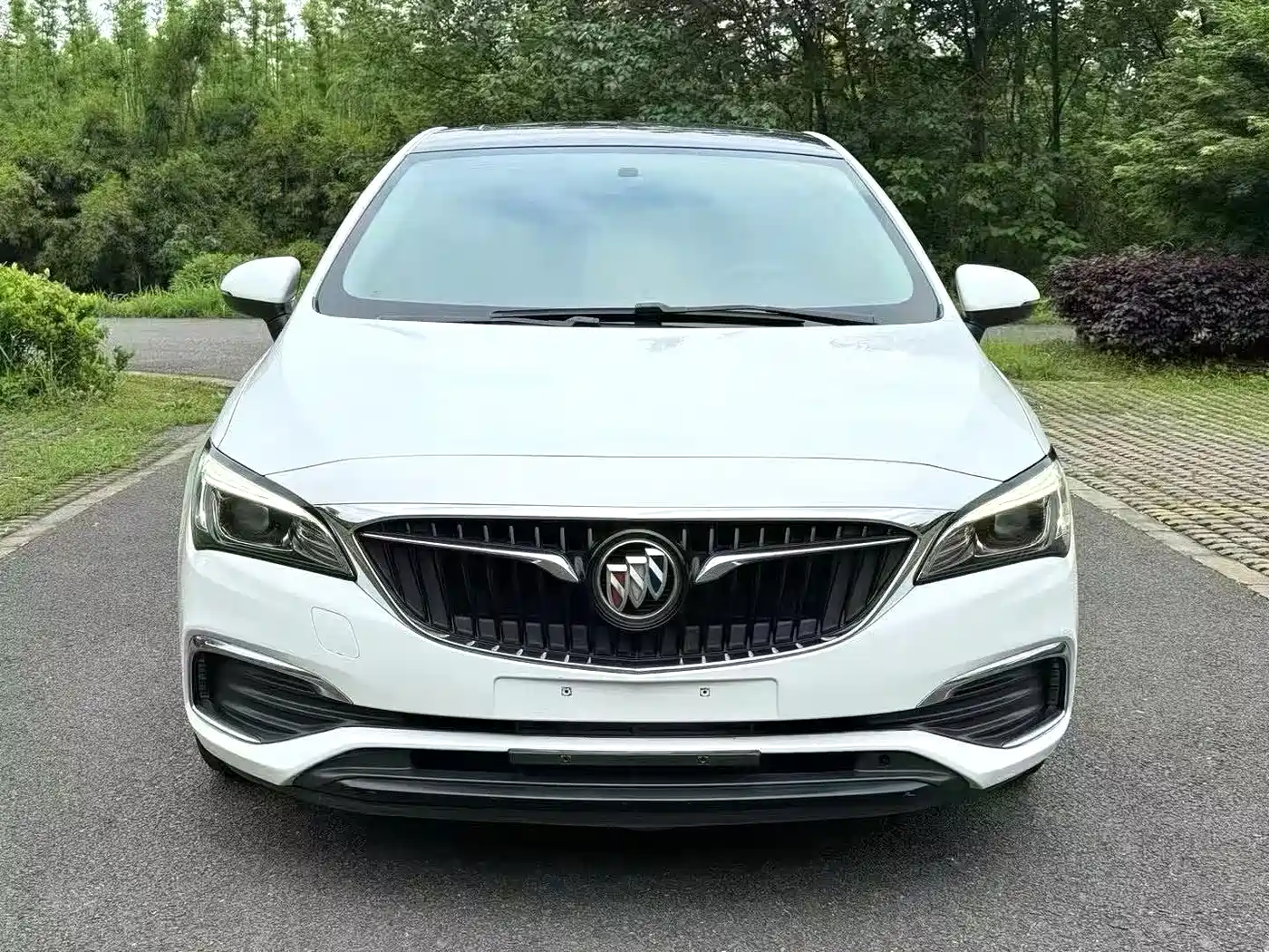 Buick Verano 2019 Sedan 15S Auto Leading фото 2