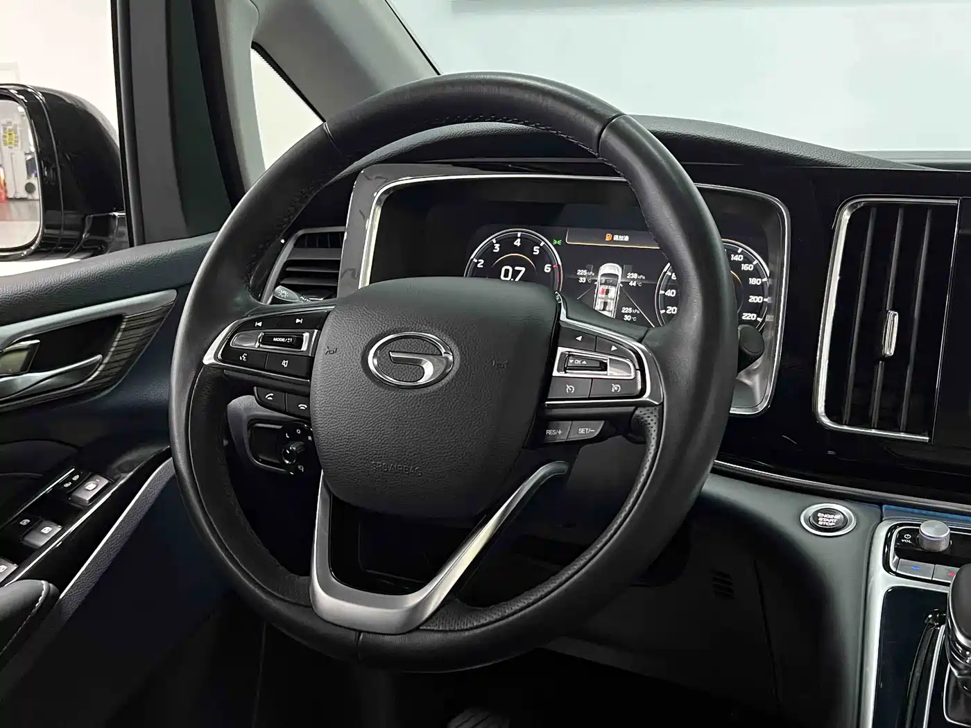 GAC Trumpchi Trumpchi M8 2023 Leading Series 390T Prestige Edition фото 30