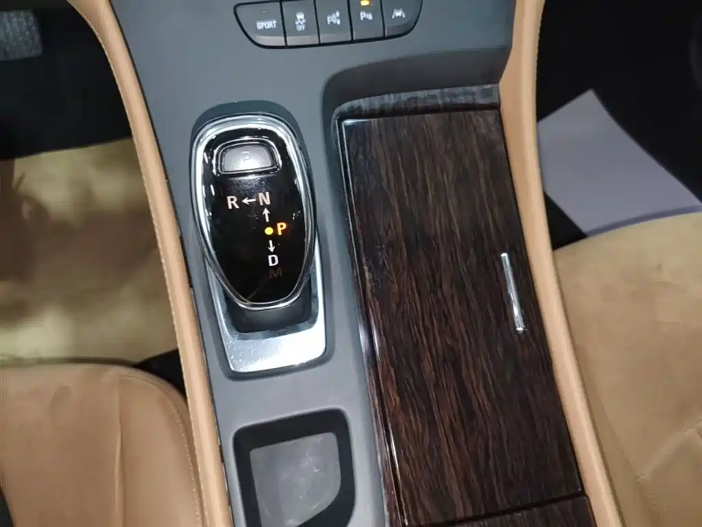 Buick LaCrosse 2016 Model 28T Luxury фото 14