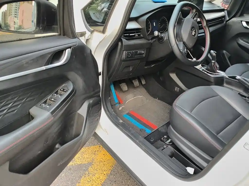 Ruilan Auto X3 PRO 2023 2022 1.5L Manual Xiaomeng