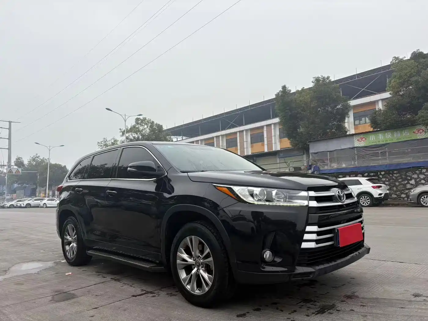 TOYOTA HIGHLANDER