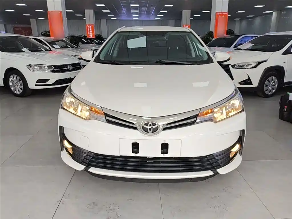 Toyota Corolla 2018 1.2T S-CVT GL Smart Edition фото 3