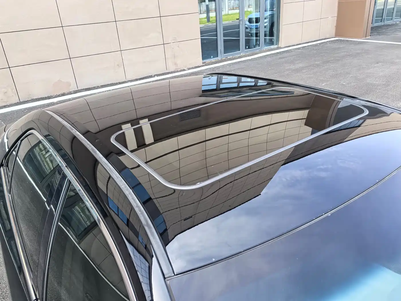 Toyota Camry 2015 2.0G Leading Edition фото 16
