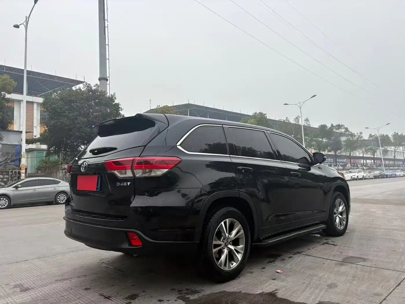 TOYOTA HIGHLANDER