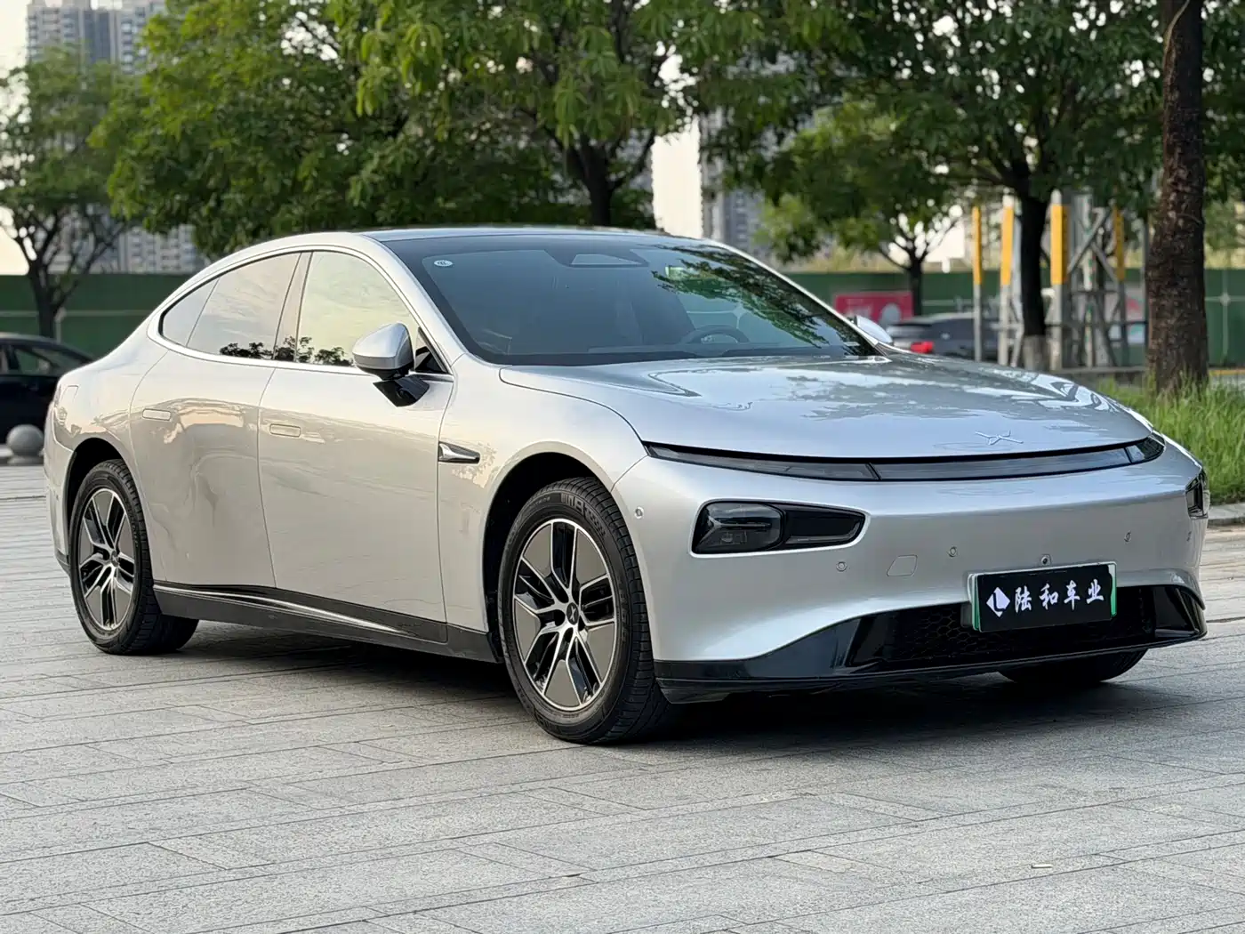 XIAOPENG P7