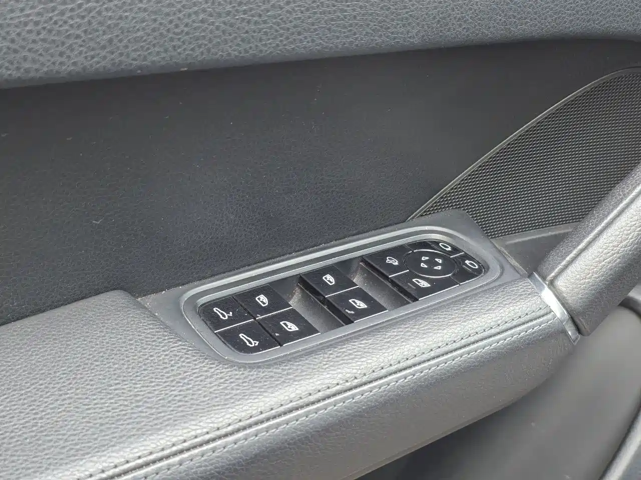 Porsche Cayenne 2018 Cayenne 3.0T фото 12