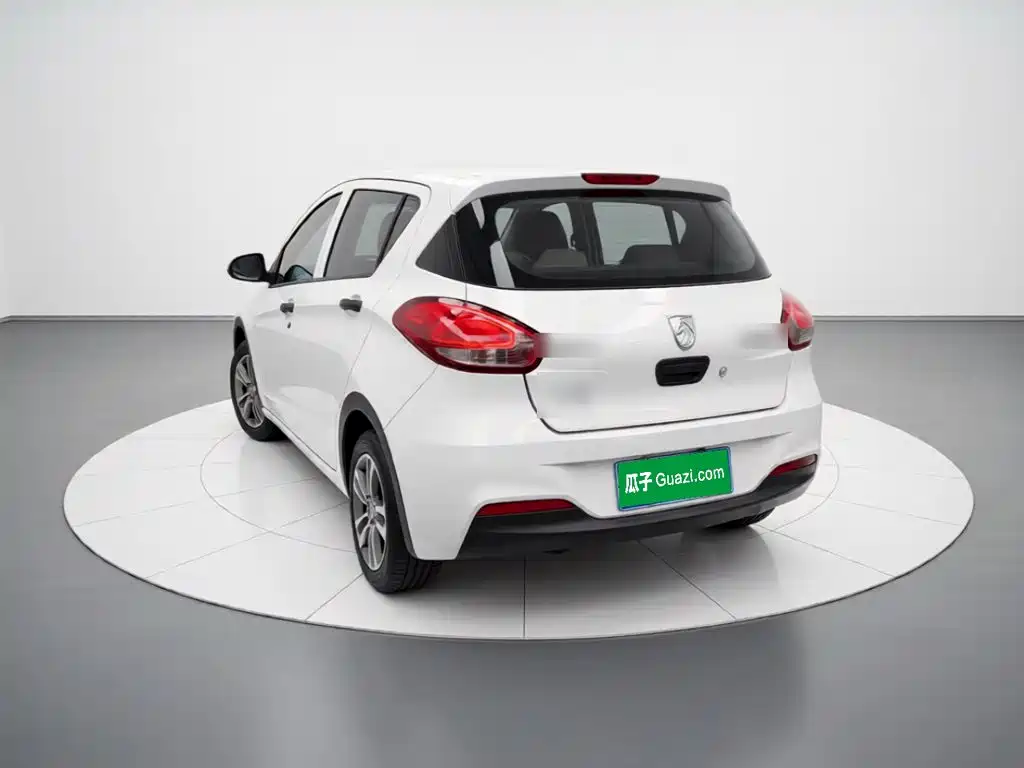 Фото 4 - Baojun 310