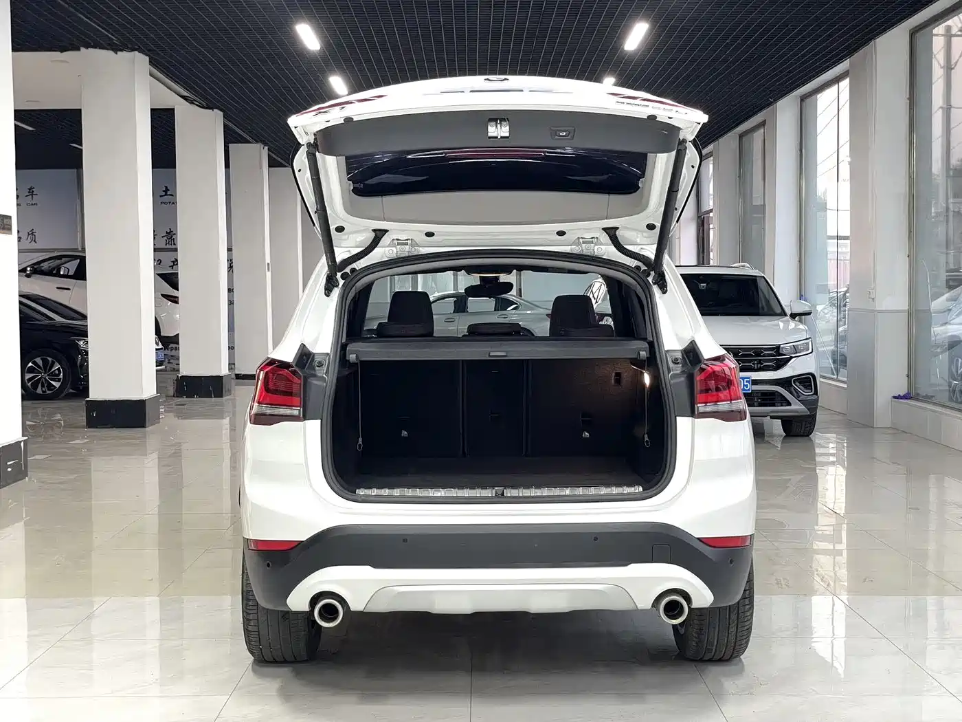BMW X1 2022 sDrive20Li Fashion фото 18