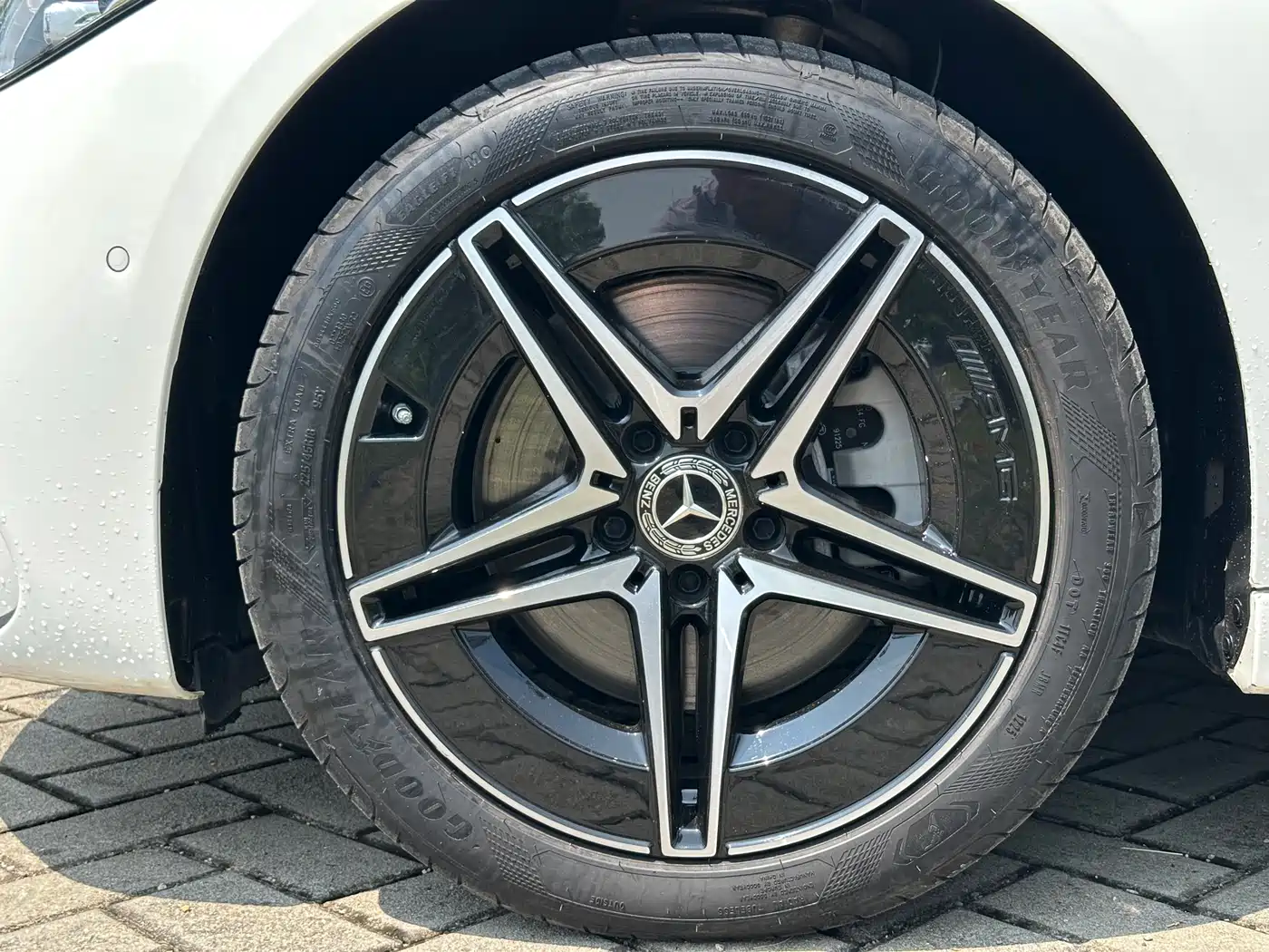 Mercedes-Benz C-Class 2025 C 260 L Night Sport Edition фото 16