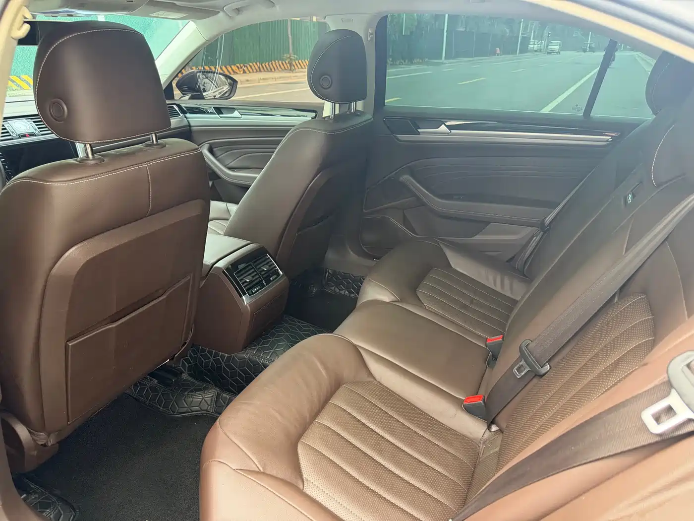Volkswagen Phideon 2021 380TSI Luxury Edition фото 6