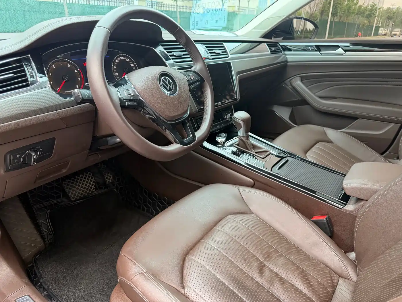 Volkswagen Phideon 2021 380TSI Luxury Edition фото 4