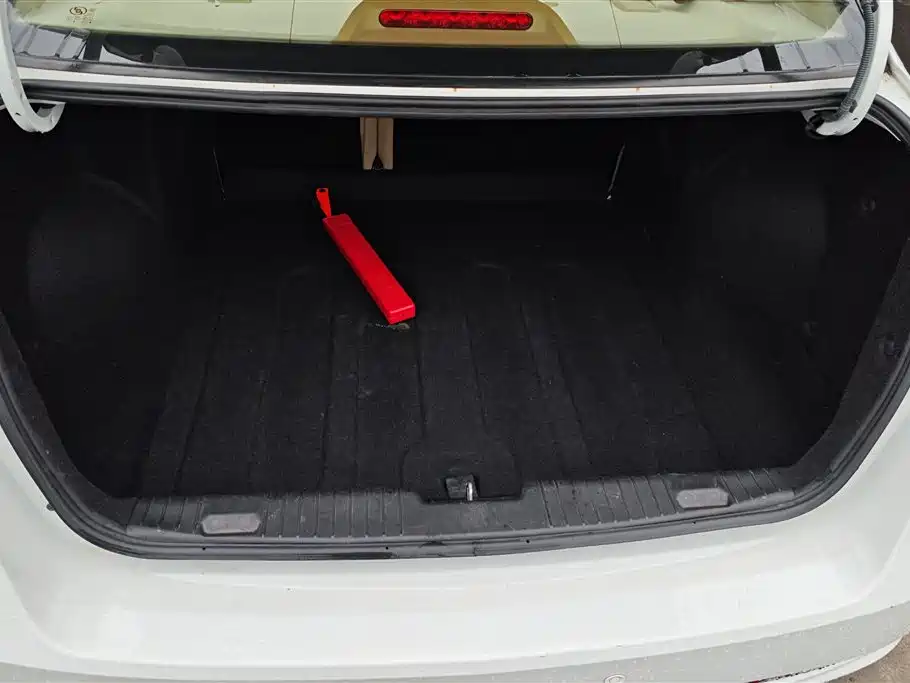 Buick Excelle 2013 1.5L Automatic Classic фото 4