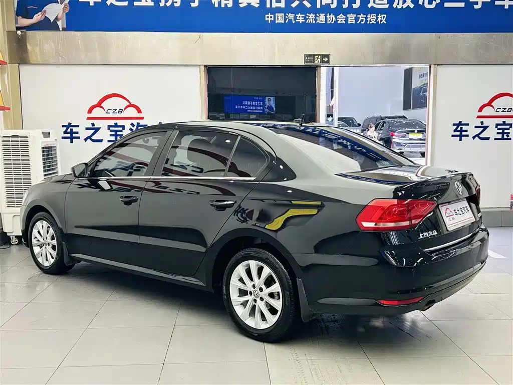 Volkswagen Lavida 2017 1.6L Automatic Comfort Edition фото 7