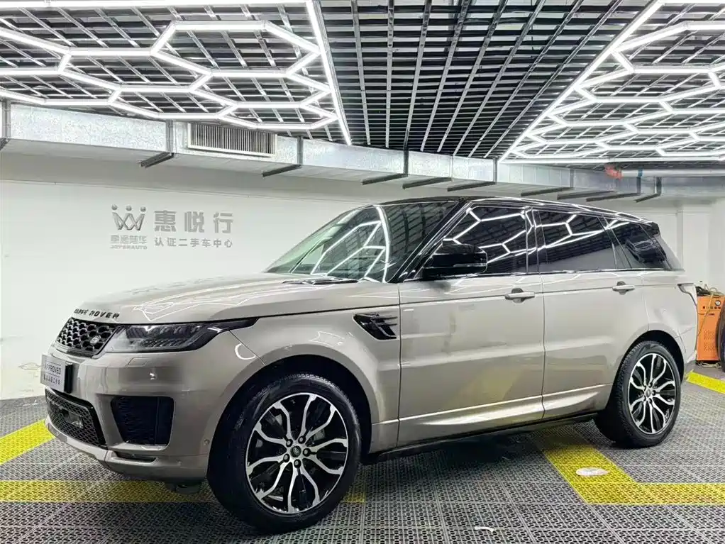 Land Rover Range Rover Sport 2021 3.0 L6 Gloss Black Edition