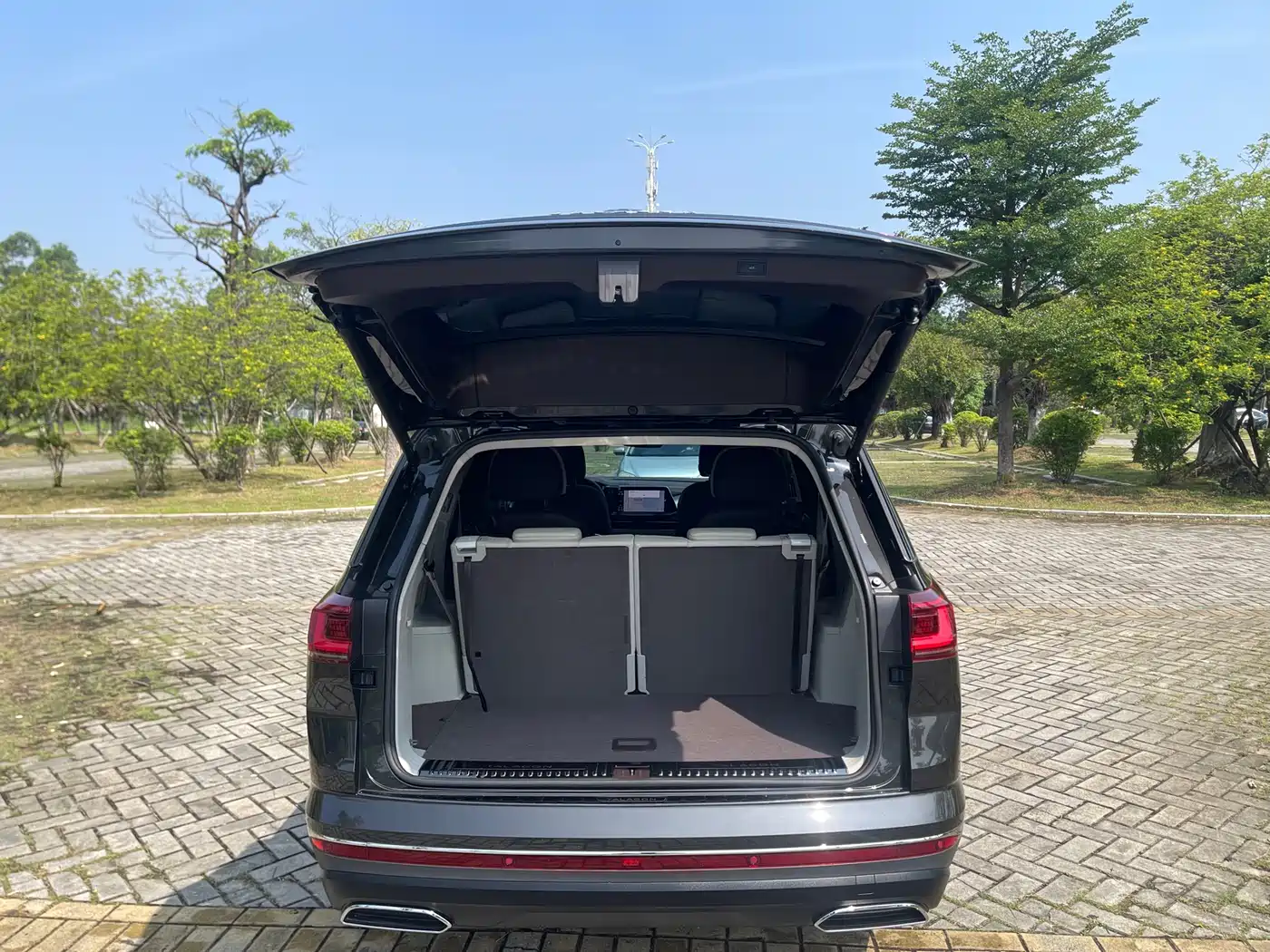 Volkswagen Talagon 2023 Facelift 530TSI 4WD Flagship Victory Pro Edition 6-Seater фото 19