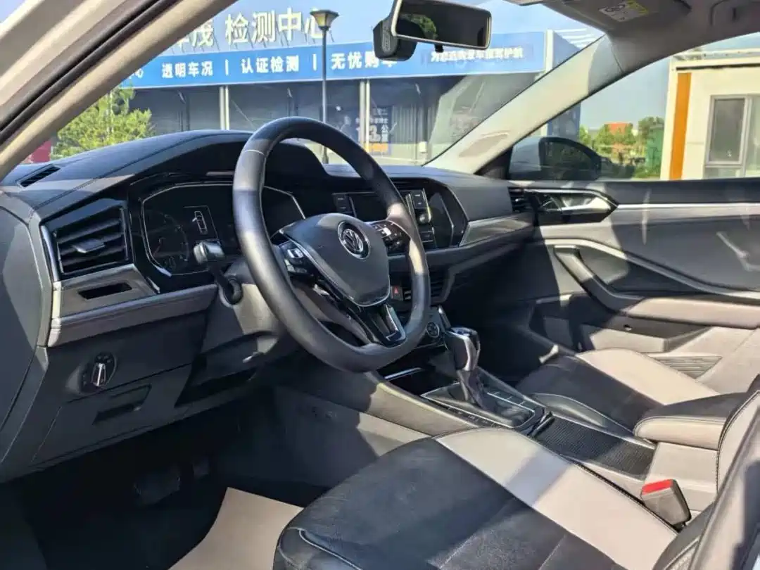 Volkswagen Sagitar 2019 280TSI DSG Luxury Edition China VI фото 6