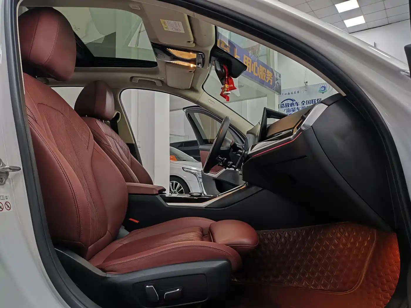 BMW i3 2024 eDrive 35 L фото 8