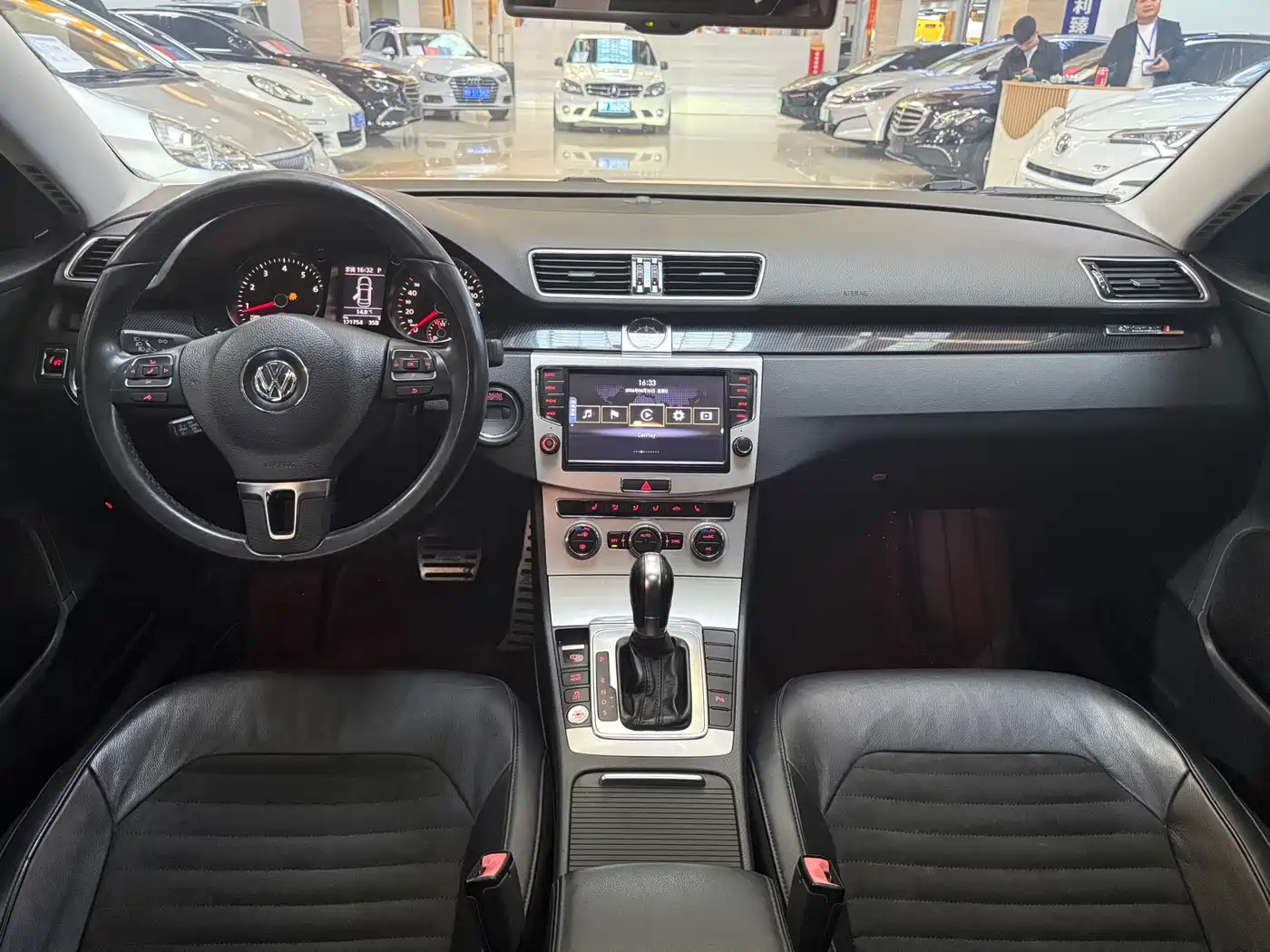 Volkswagen Magotan 2015 Facelift 1.8TSI Luxury фото 6