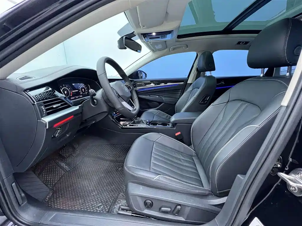 Volkswagen Passat 2023 330TSI Starlight Elite Edition фото 17