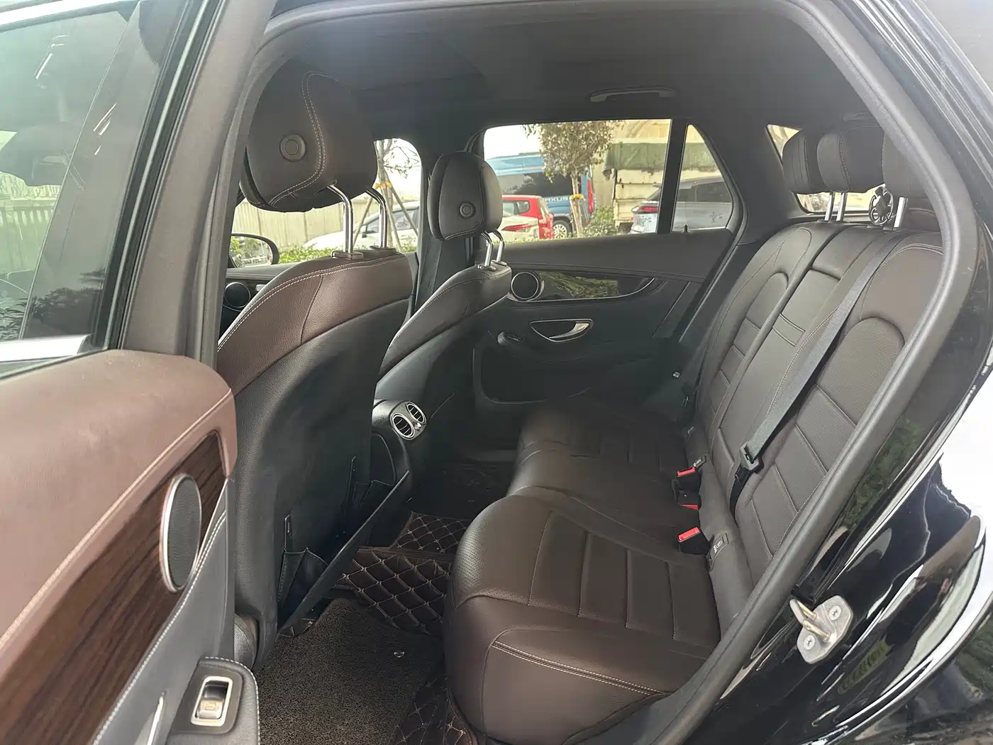 Mercedes-Benz GLC 2018 GLC 260 4MATIC Luxury фото 7