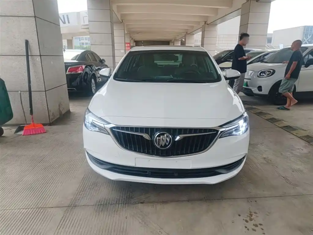 Buick Excelle 2021 Exemplar 1.5L Auto Elite фото 3
