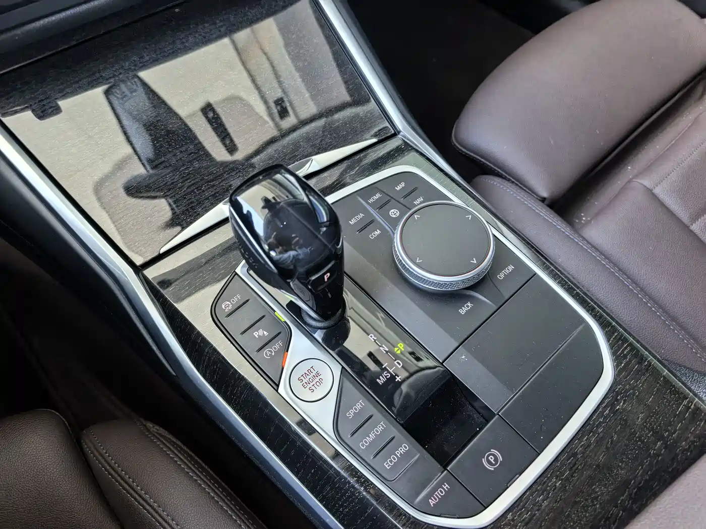 BMW 3 Series 2021 325Li M Sport Package фото 9